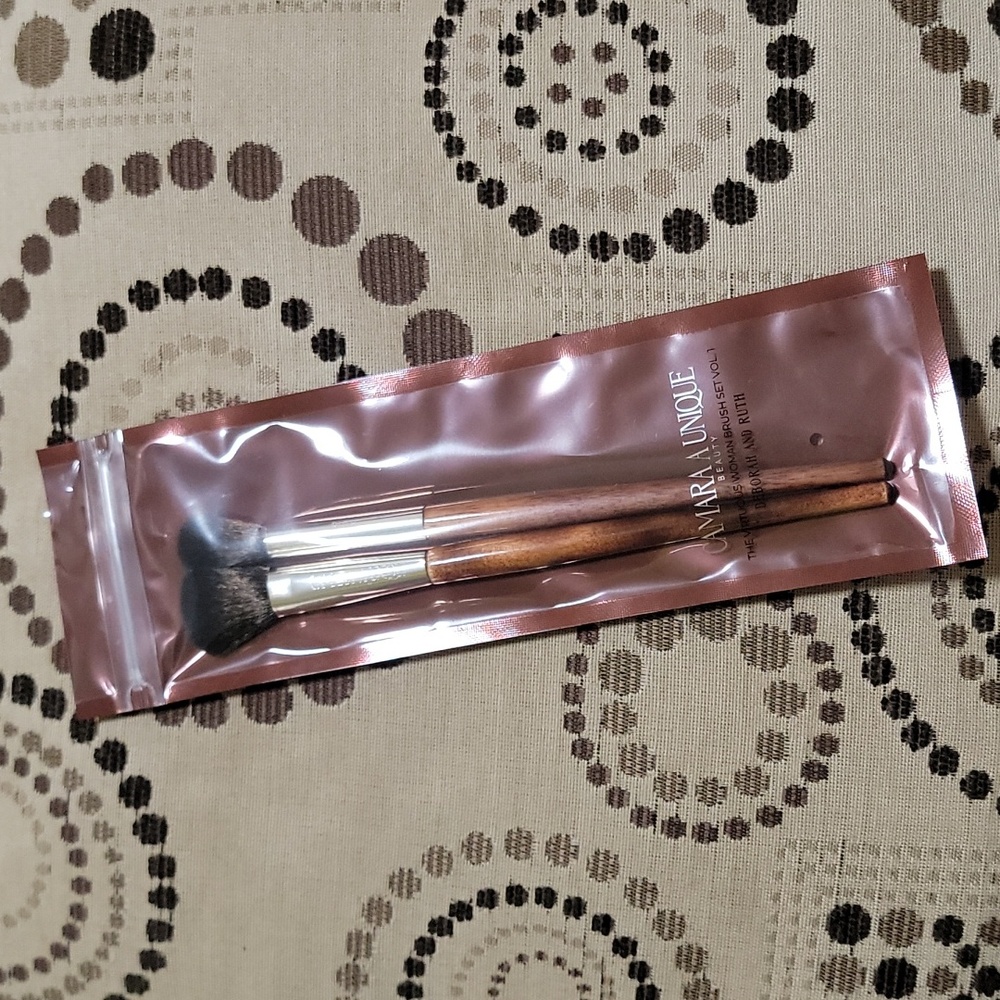 Camara A Unique Beauty 2 Face Brush Set Volume I : Deborah +Ruth Brushes